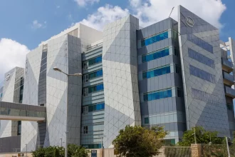 Intel v šoku: Zaměstnankyně měla zpronevěřit přes milion dolarů!