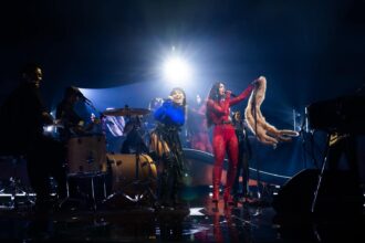 Ewa Farna na Discordu u FattyPillowa! Řešil se nečekaný duet s Dua Lipou a zákulisí koncertu