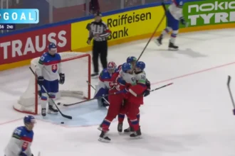 Česko porazilo Slovensko 3:2. Červenka rozhodl o postupu