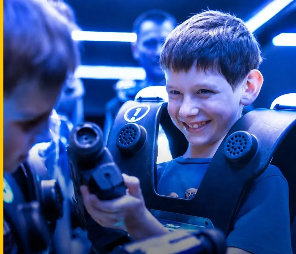 Adrenalin, dunivé basy a sci-fi atmosféra! V Chomutově se brzy otevře nová high-tech laser aréna Eclypse 11 Na Chomutovsku vzniká Eclypse Laser Aréna Chomutov