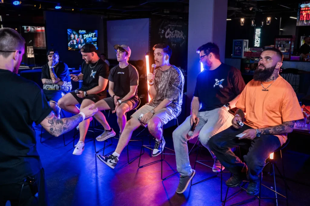 Influenceři i nejlepší hráči naší historie. Začíná Creator Showdown o 650 000 Kč 8 Kapitáni Creator Showdown